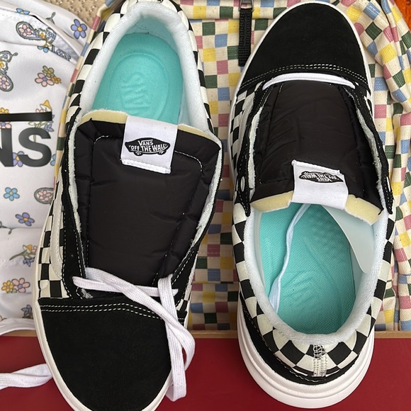 Vans Men’s Old Skool Over
Checkerboard Black/Checkered 
VN0A7Q5E95Y Platforms - Picture 13 of 16